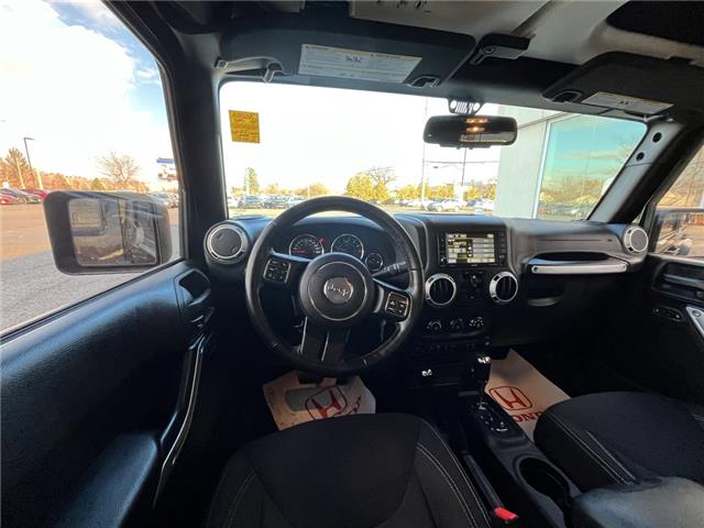 2016 Jeep Wrangler Unlimited Sahara (Stk: 260155A) in Ottawa - Image 10 of 17