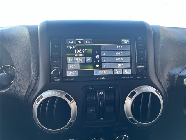 2016 Jeep Wrangler Unlimited Sahara (Stk: 260155A) in Ottawa - Image 15 of 17