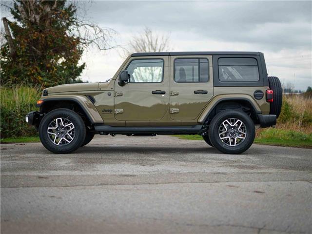 2026 Jeep Wrangler Sahara (Stk: T166453) in Surrey - Image 3 of 25