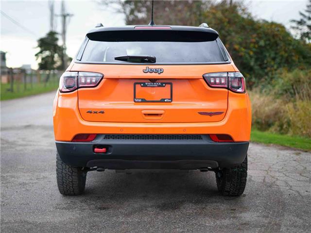 2026 Jeep Compass Trailhawk (Stk: T175615) in Surrey - Image 5 of 25