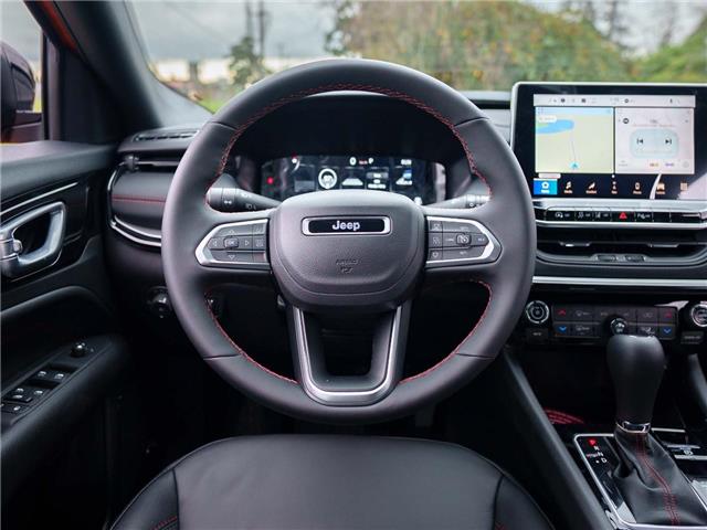 2026 Jeep Compass Trailhawk (Stk: T175615) in Surrey - Image 11 of 25