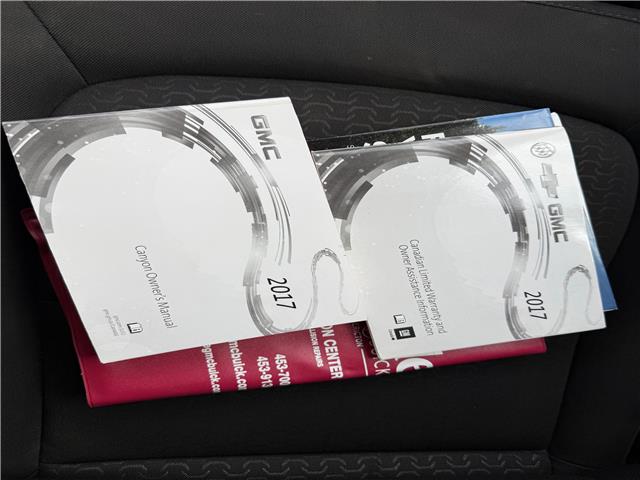 2017 GMC Canyon SLE (Stk: 8598A) in Cambridge - Image 34 of 36