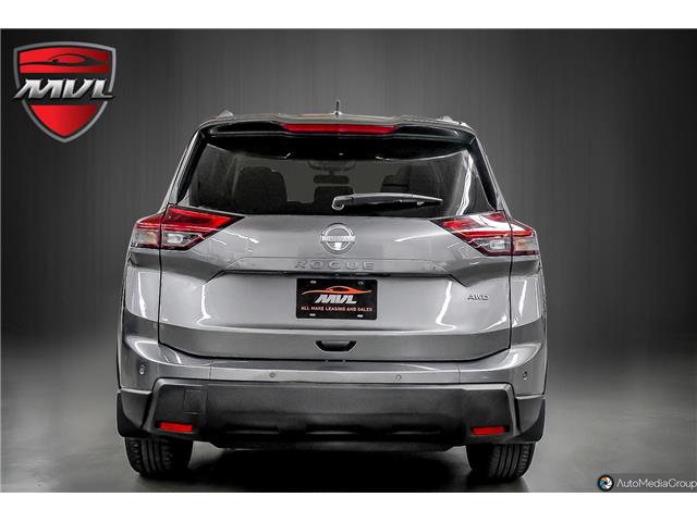 2025 Nissan Rogue SV Moonroof in Oakville - Image 5 of 20