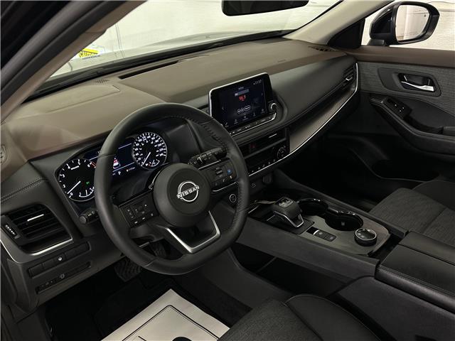 2023 Nissan Rogue SV Moonroof (Stk: 43131J) in Belleville - Image 13 of 24