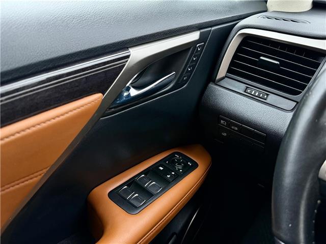 2022 Lexus RX 350 Base (Stk: 260156A) in Calgary - Image 11 of 19