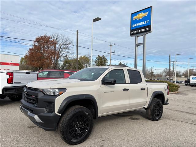 2026 Chevrolet Colorado Trail Boss White with 6km at $55,430
