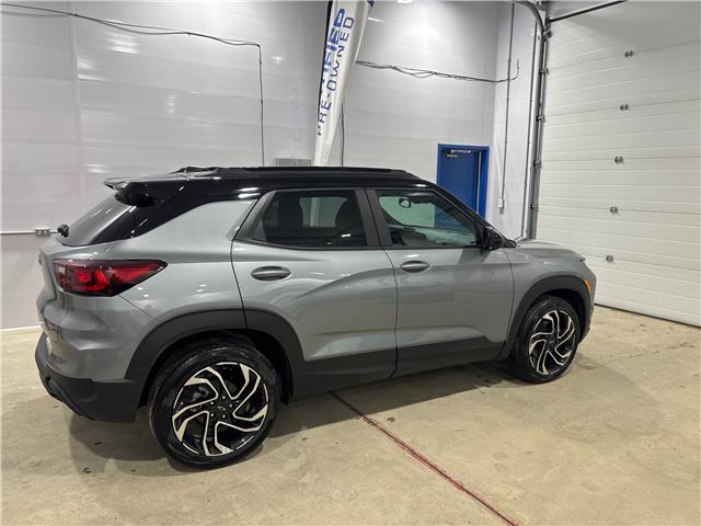 2026 Chevrolet TrailBlazer RS (Stk: 14105) in Roblin - Image 2 of 12