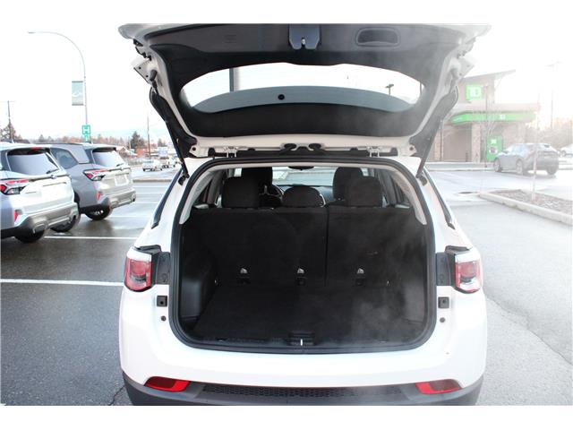 2020 Jeep Compass Sport (Stk: 23939U) in Cranbrook - Image 5 of 26