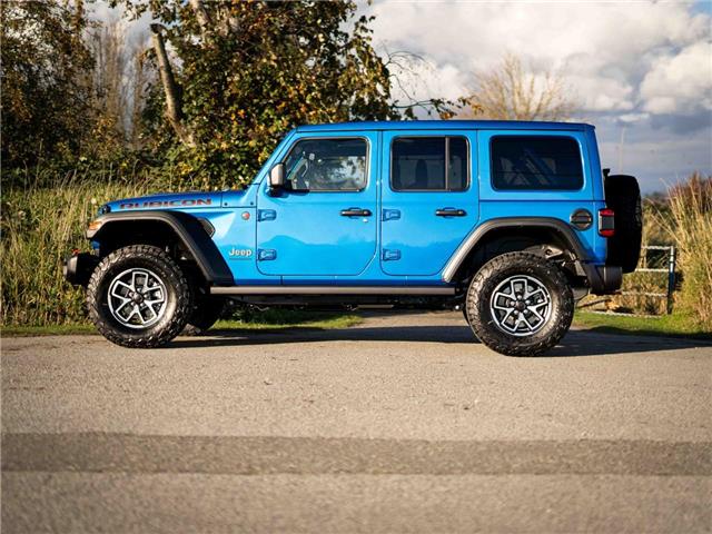 2025 Jeep Wrangler Rubicon (Stk: S651233) in Surrey - Image 3 of 26