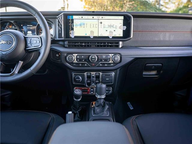 2025 Jeep Wrangler Rubicon (Stk: S651233) in Surrey - Image 16 of 26