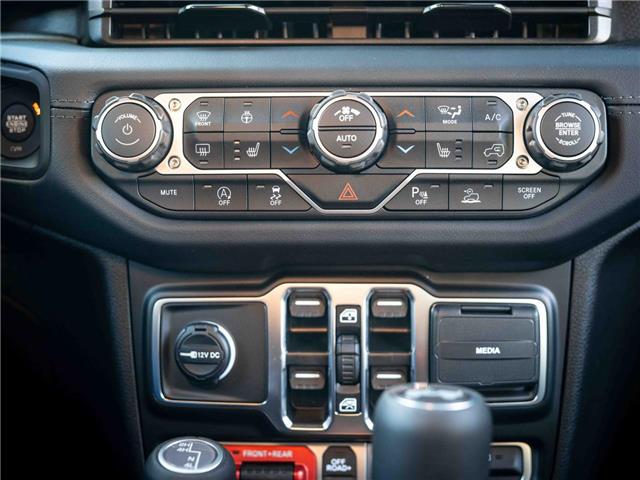 2025 Jeep Wrangler Rubicon (Stk: S651233) in Surrey - Image 18 of 26