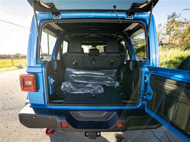 2025 Jeep Wrangler Rubicon (Stk: S651233) in Surrey - Image 24 of 26
