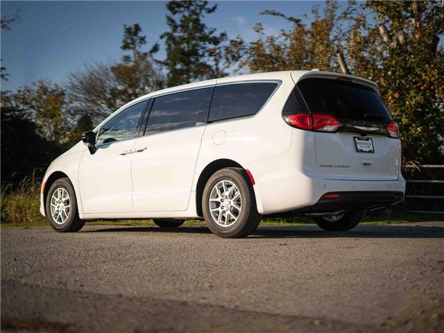 2026 Chrysler Grand Caravan SXT (Stk: T187180) in Surrey - Image 4 of 21