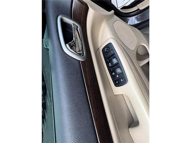 2018 Jeep Grand Cherokee Laredo (Stk: TR70967) in Windsor - Image 16 of 27