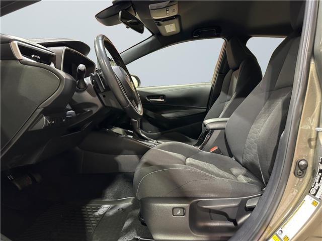 2019 Toyota Corolla Hatchback Base (Stk: 300075) in Lethbridge - Image 9 of 15