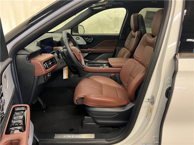 2026 Lincoln Aviator Reserve (Stk: 25AV19) in St.Paul - Image 4 of 10