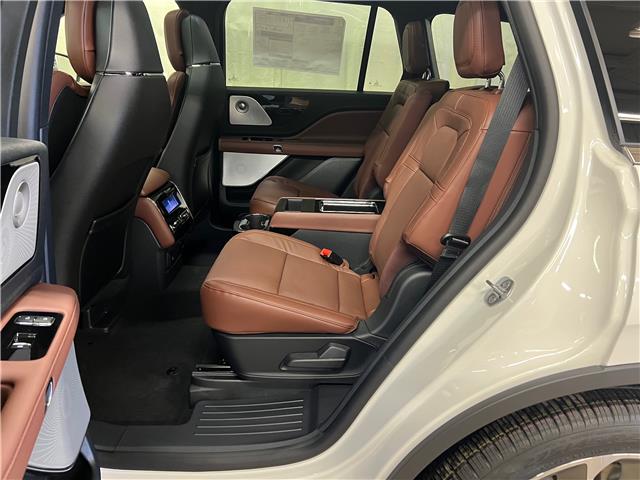 2026 Lincoln Aviator Reserve (Stk: 25AV19) in St.Paul - Image 5 of 10