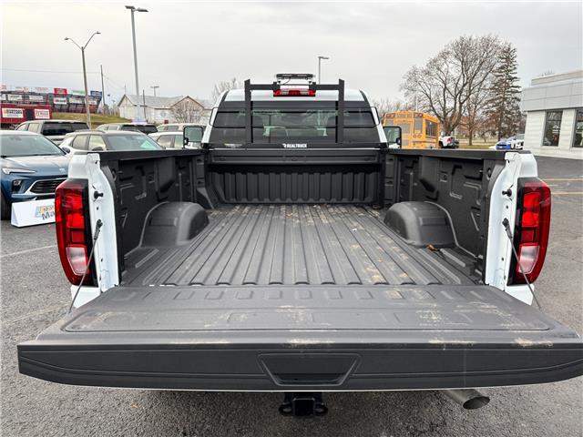 2026 GMC Sierra 3500HD Pro (Stk: 36143) in Renfrew - Image 15 of 34