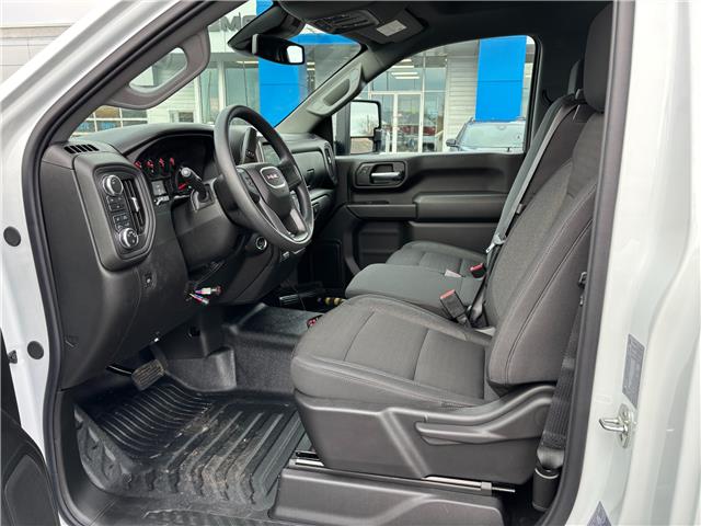 2026 GMC Sierra 3500HD Pro (Stk: 36143) in Renfrew - Image 17 of 34