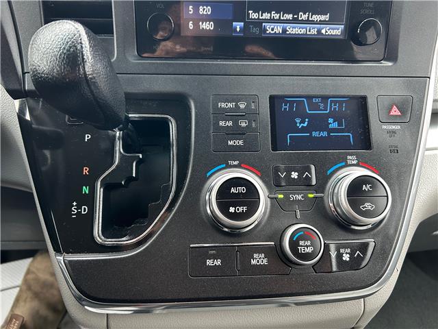 2017 Toyota Sienna LE 8 Passenger (Stk: U3788A) in Hanover - Image 16 of 21