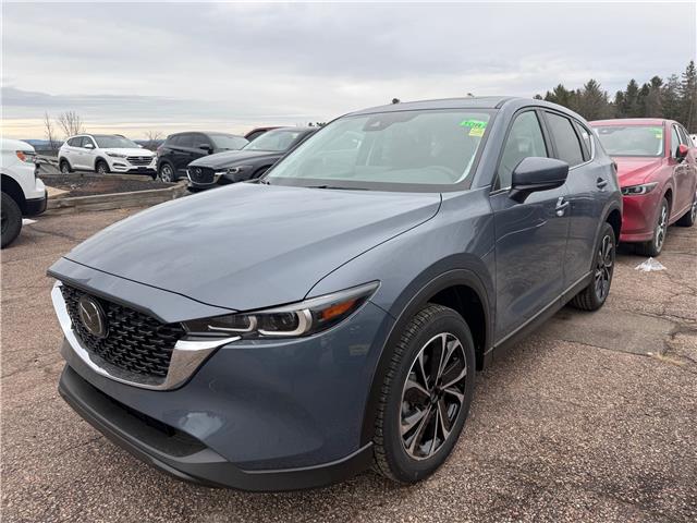 2025 Mazda CX-5 GS (Stk: 225-240) in Pembroke - Image 1 of 8