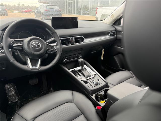 2025 Mazda CX-5 GS (Stk: 225-240) in Pembroke - Image 7 of 8