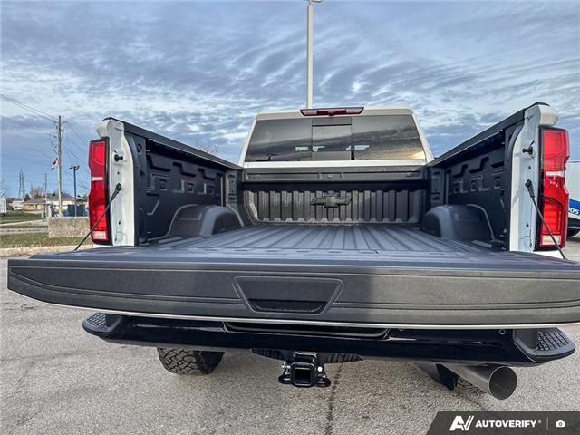 2026 Chevrolet Silverado 2500HD LTZ (Stk: T181) in Grimsby - Image 10 of 21