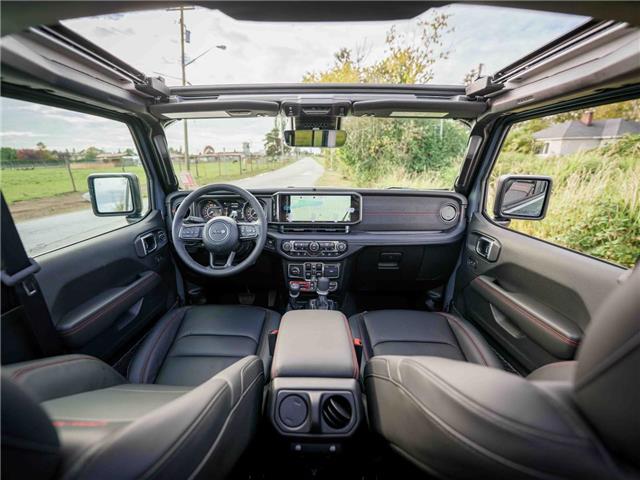 2025 Jeep Wrangler Rubicon (Stk: S651228) in Surrey - Image 10 of 25