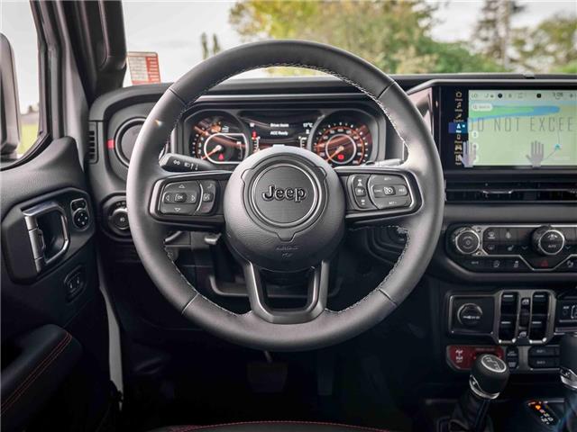2025 Jeep Wrangler Rubicon (Stk: S658702) in Surrey - Image 13 of 24