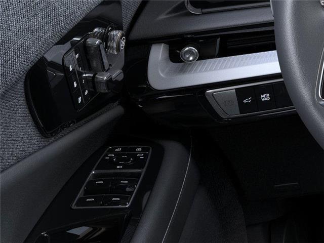2026 Cadillac OPTIQ Premium Luxury (Stk: 260318) in London - Image 22 of 24