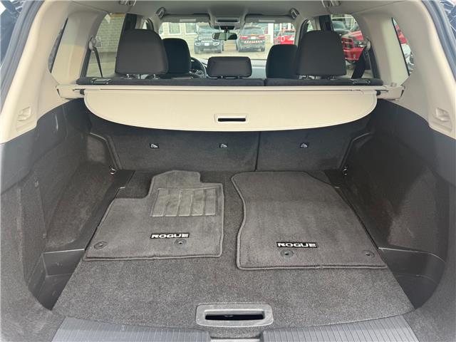 2023 Nissan Rogue S in Sarnia - Image 9 of 18