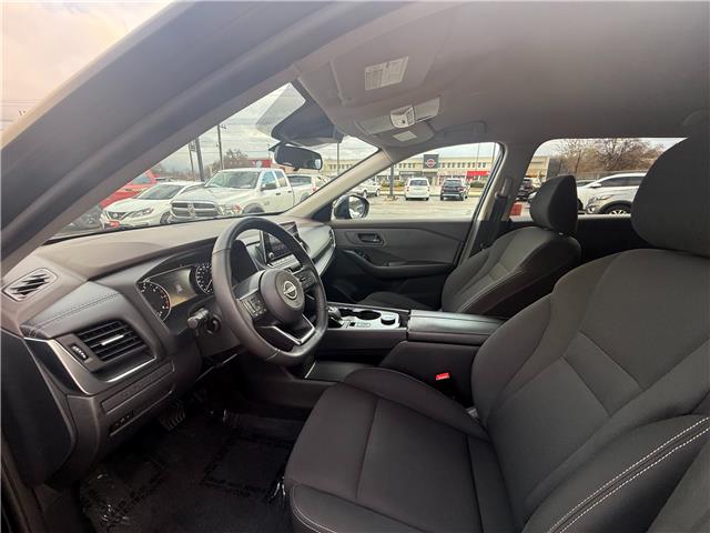 2023 Nissan Rogue S in Sarnia - Image 10 of 18