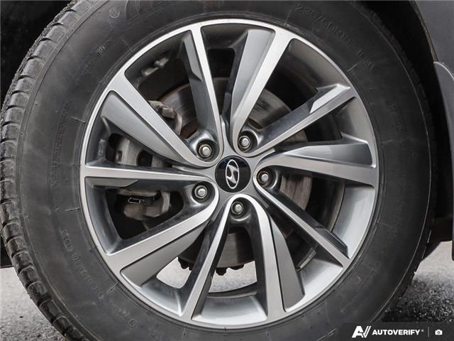 2019 Hyundai Santa Fe Preferred 2.4 (Stk: 35218) in London - Image 6 of 27