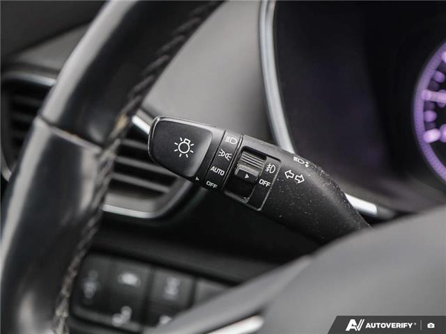 2019 Hyundai Santa Fe Preferred 2.4 (Stk: 35218) in London - Image 16 of 27