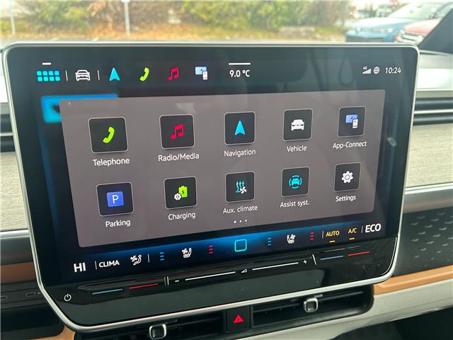 2025 Volkswagen ID. Buzz 1st Edition (Stk: V5038U) in Kingston - Image 18 of 40