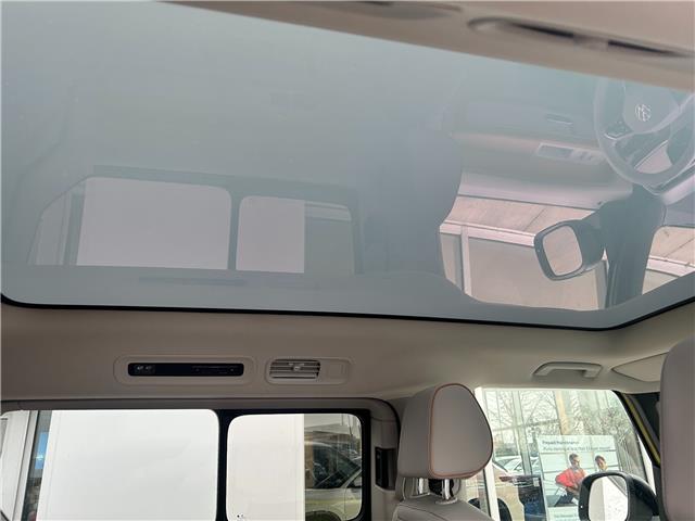 2025 Volkswagen ID. Buzz 1st Edition (Stk: V5038U) in Kingston - Image 37 of 40