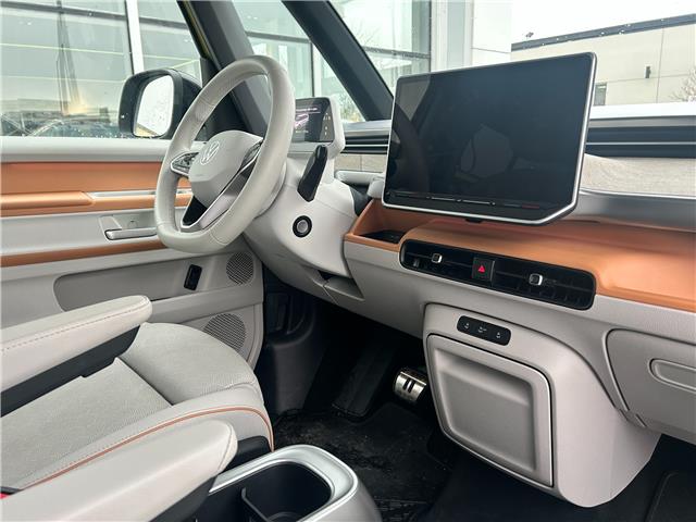 2025 Volkswagen ID. Buzz 1st Edition (Stk: V5038U) in Kingston - Image 9 of 40