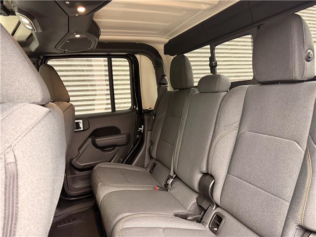 2026 Jeep Gladiator Sport S (Stk: 26077) in London - Image 11 of 24