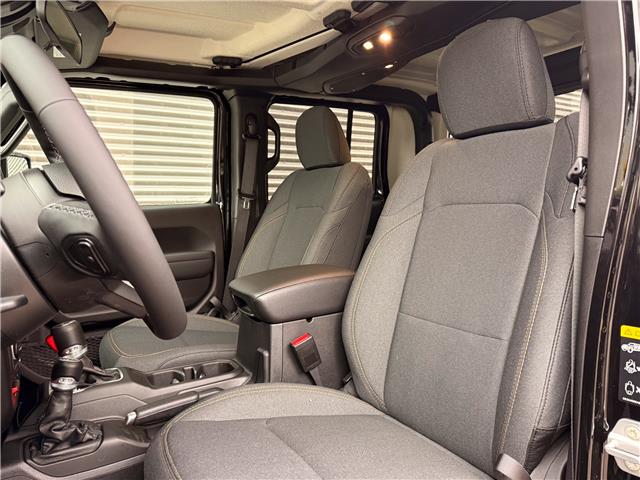 2026 Jeep Gladiator Sport S (Stk: 26077) in London - Image 8 of 24