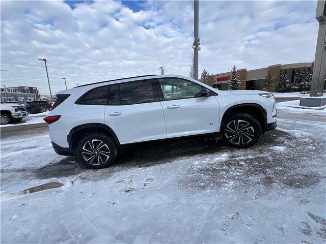 2026 Buick Enclave Sport Touring (Stk: TJ211541) in Calgary - Image 7 of 24