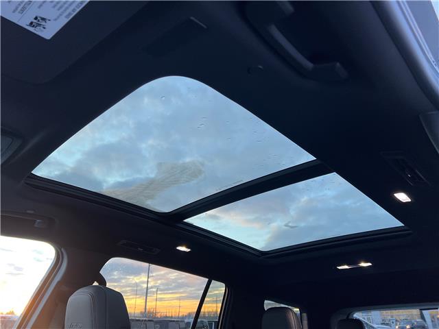 2026 Chevrolet Traverse RS (Stk: TJ214704) in Calgary - Image 12 of 23