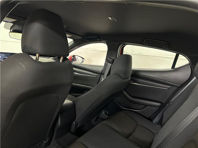 2024 Mazda Mazda3 Sport GX (Stk: 43199J) in Belleville - Image 7 of 18