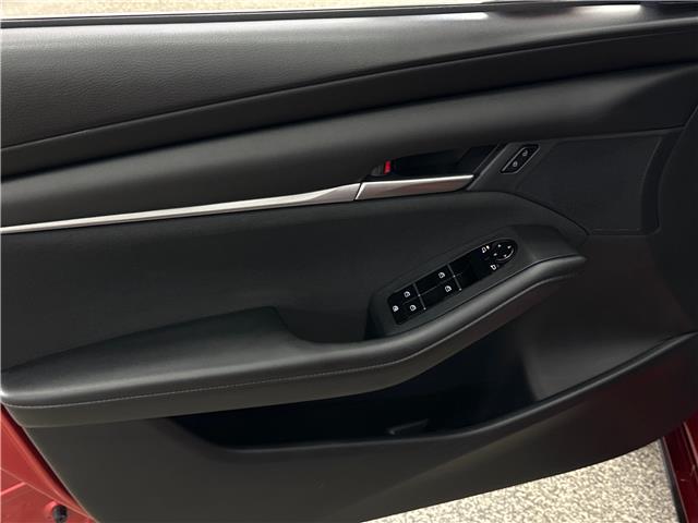 2024 Mazda Mazda3 Sport GX (Stk: 43199J) in Belleville - Image 13 of 18