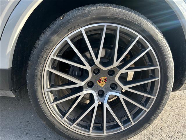2022 Porsche Cayenne  (Stk: 13204A) in Peterborough - Image 6 of 21