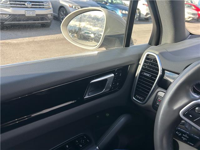 2022 Porsche Cayenne  (Stk: 13204A) in Peterborough - Image 11 of 21