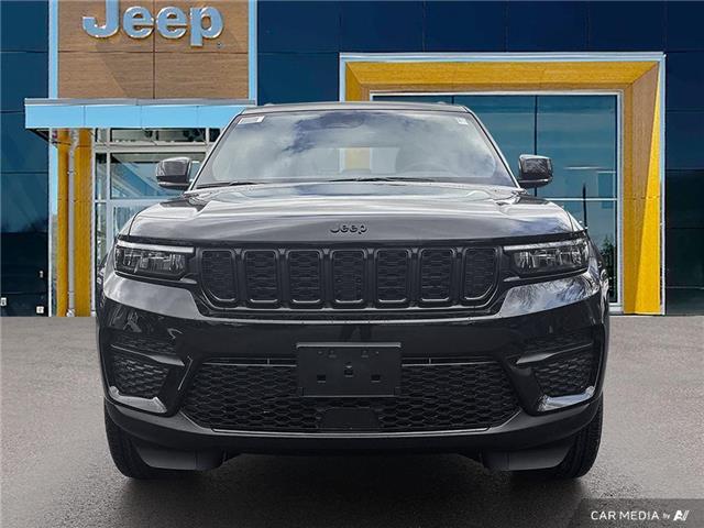 2025 Jeep Grand Cherokee Laredo (Stk: 164627) in London - Image 2 of 26