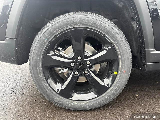 2025 Jeep Grand Cherokee Laredo (Stk: 164627) in London - Image 7 of 26