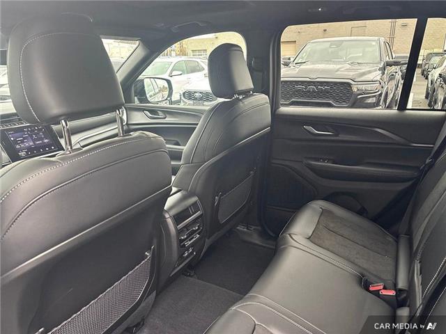 2025 Jeep Grand Cherokee Laredo (Stk: 164627) in London - Image 23 of 26