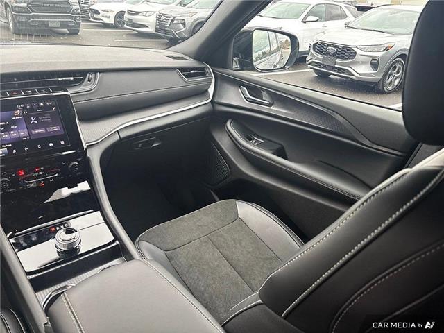2025 Jeep Grand Cherokee Laredo (Stk: 164627) in London - Image 26 of 26