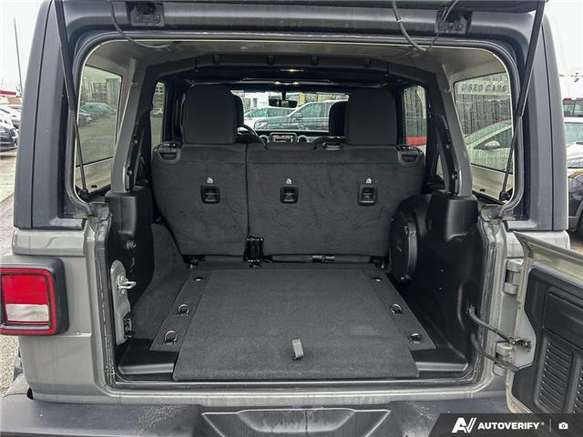 2021 Jeep Wrangler Unlimited Sahara (Stk: D5M055A) in Oakville - Image 14 of 28
